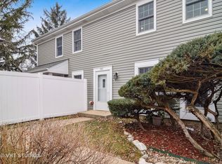 535 Falmouth Way, Roselle, IL
