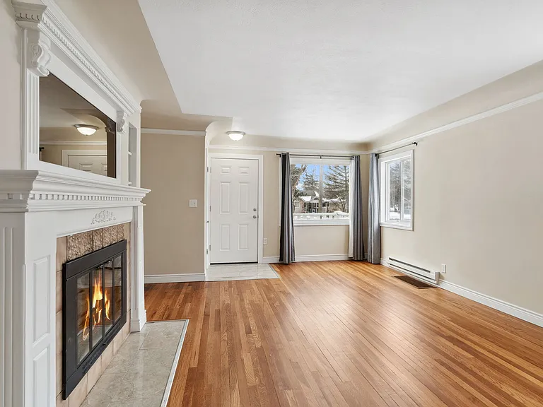 701 S Evergreen Rd — Photo 4