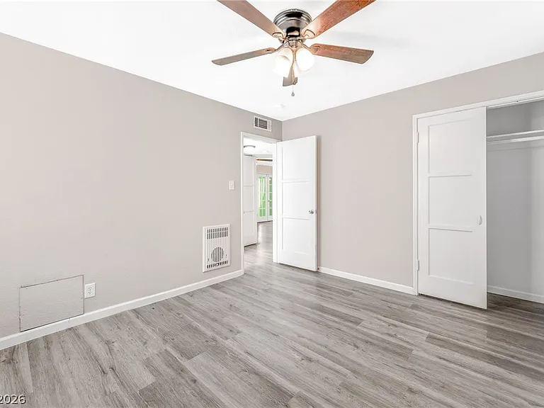1021 Griffith Ave — Photo 9