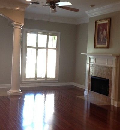 5th image of 300 Southlake Cir