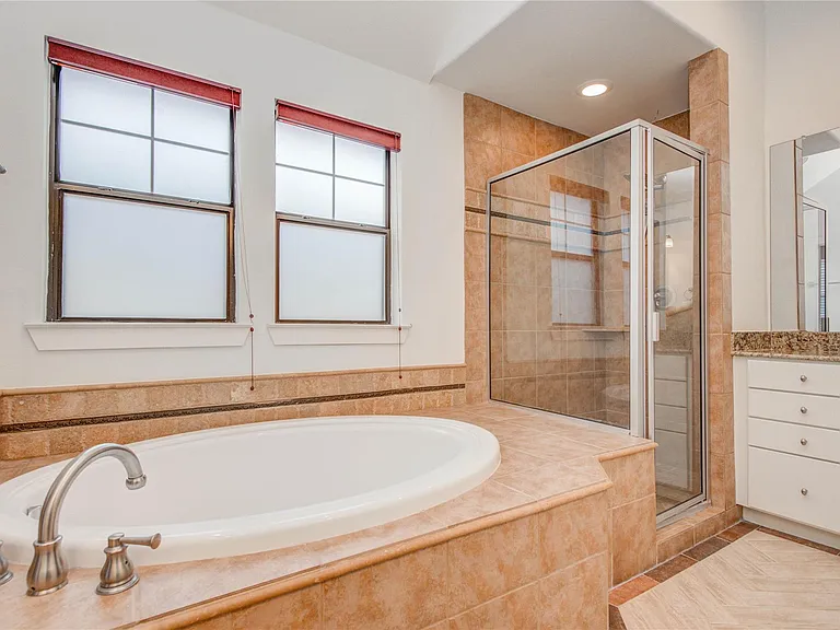 2414 Charleston St #B — Photo 30