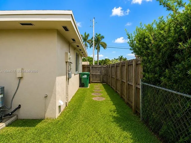 15445 SW 99th Ave — Photo 9