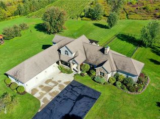 4703 Thrall Rd, Lockport, NY 14094