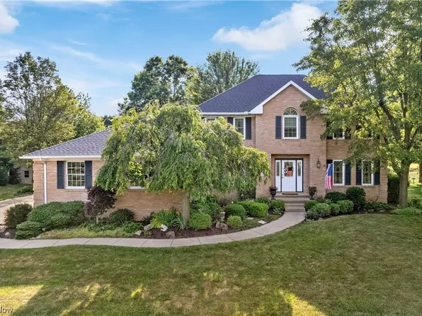 3586 Parfoure Blvd, Uniontown, OH 44685