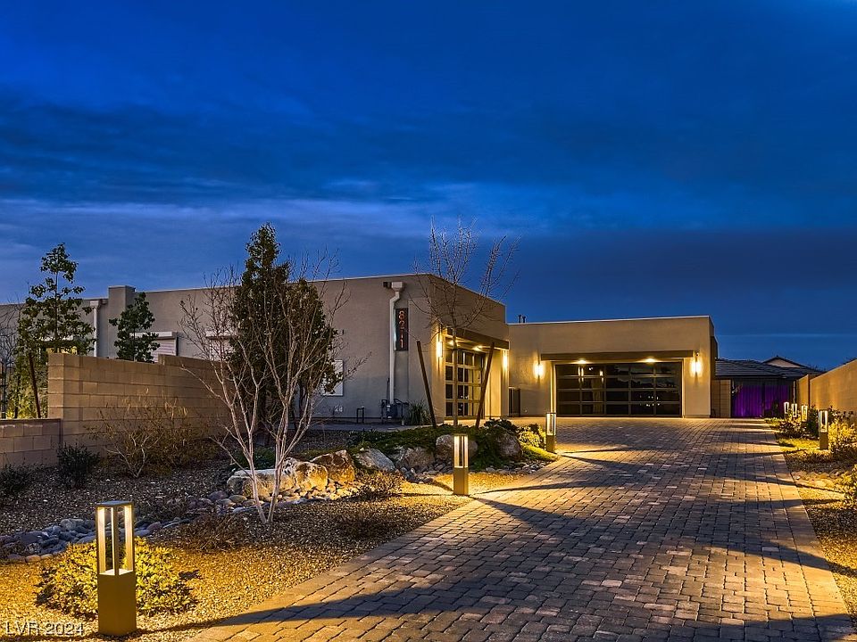 1st image of 8211 Adante Ct
