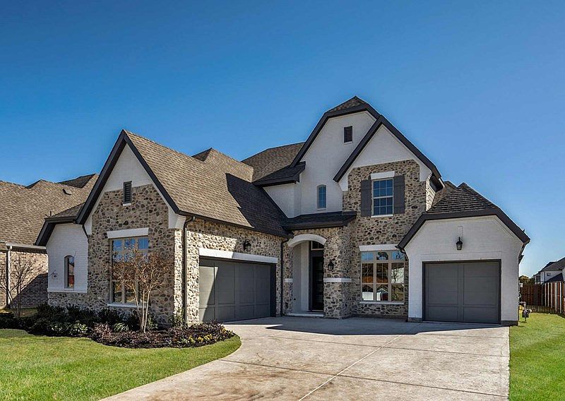 The Ivyglen - B Exterior