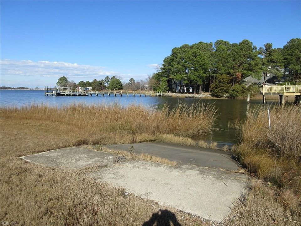 43 Hampshire Dr, Hampton, VA 23669 MLS 10235275 Zillow