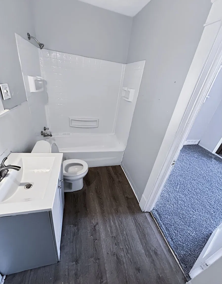 2 bed, 830 sqft, $895 — Photo 3