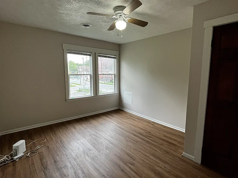 3231 Scranton Rd #2 — Photo 13