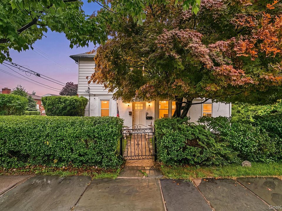 1st image of 25 Fowler Avenue