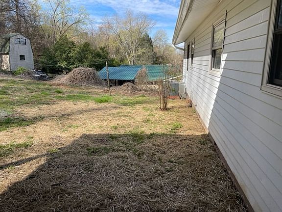 3rd image of 2300 Sylvania Ave