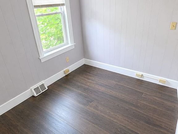 4th image of 46 Lafountain St APT 1
