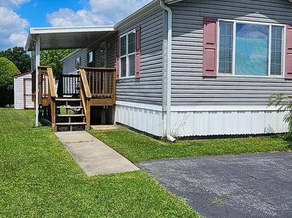 110 Roundup Rd, Middle River, MD 21220