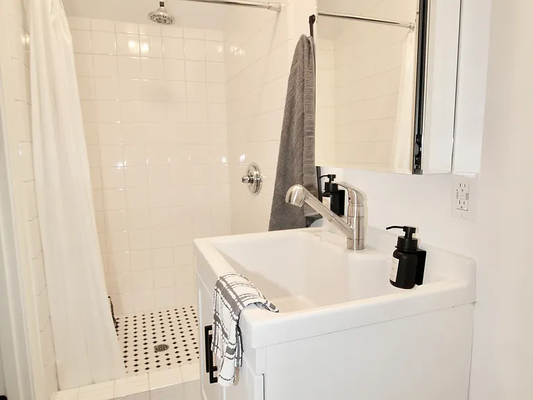 1034 N Beverly Glen Blvd #900 — Photo 7