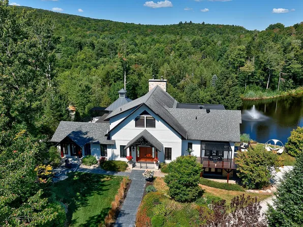 8 Chemin Robert Savoie, Saint Etienne De Bolton, QC J0E 2E0