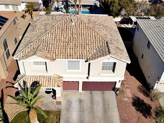 3rd image of 1066 Broomfield Dr