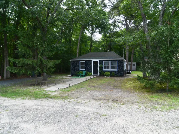 84 Lighthouse Drive, Waretown, NJ 08758