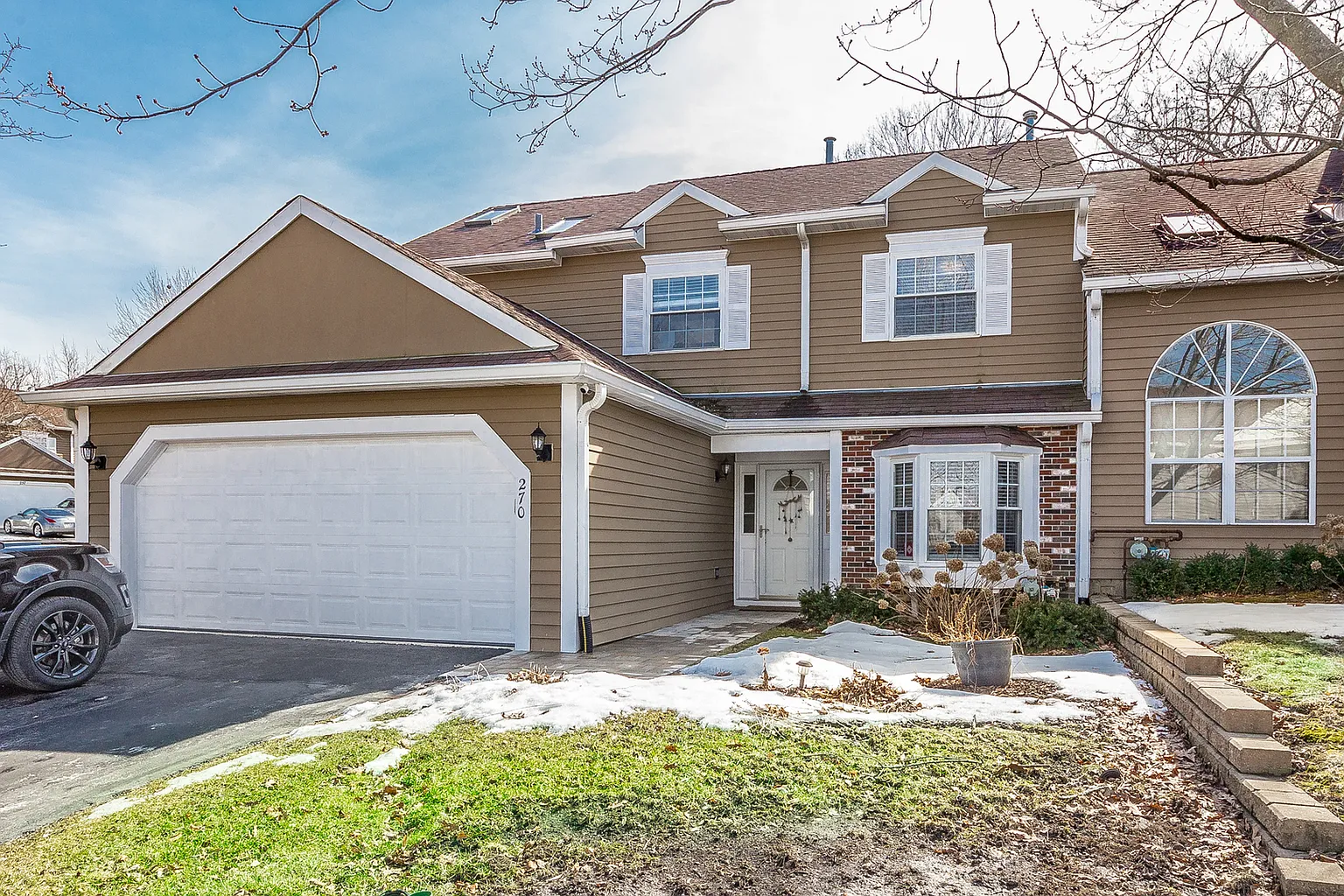 270 Ascot Ln photo 1