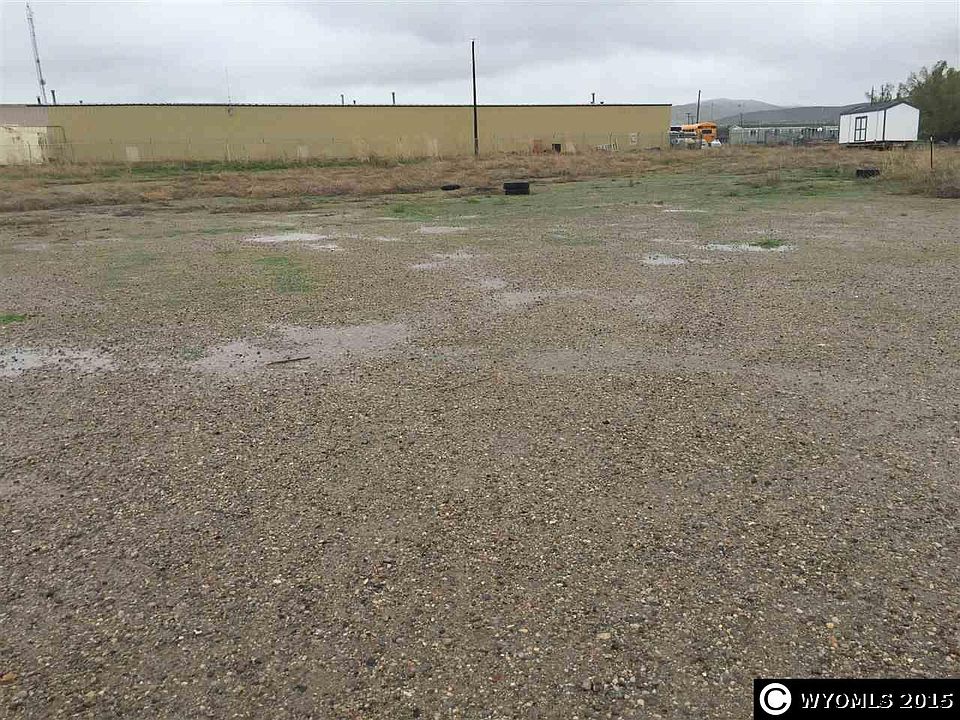 2nd image of 1825 W Main St