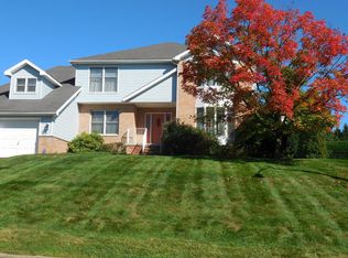 102 Possum Way #L-30, Clarks Green, PA 18411