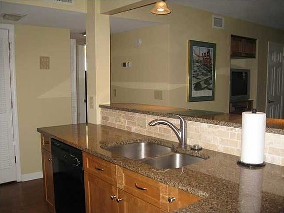 4th image of 4653 Tennis Club Ln