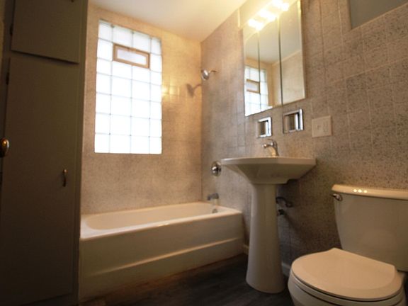 3rd image of 2623 S Howell Ave #2623