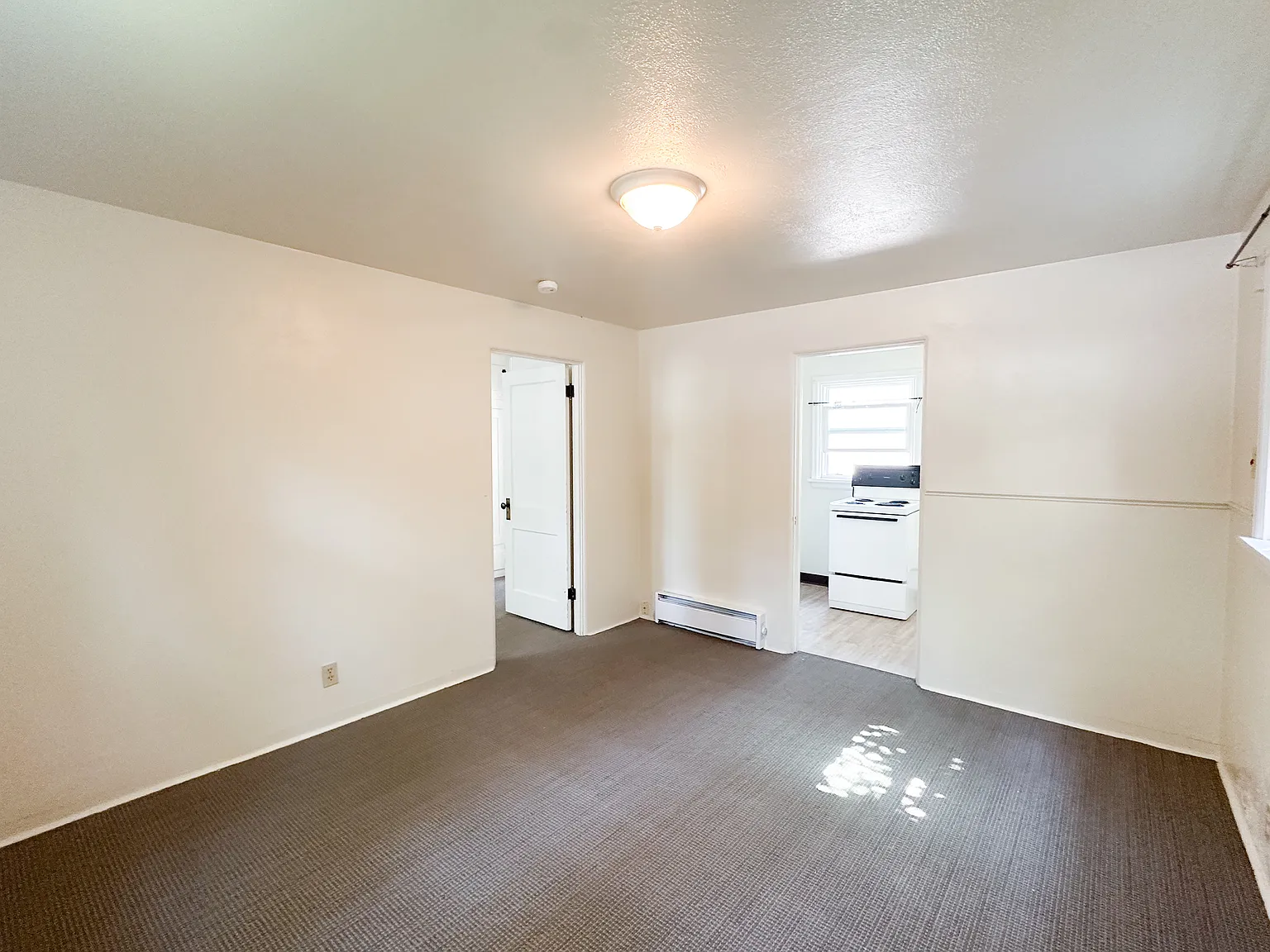 Studio, $850 — Photo 4