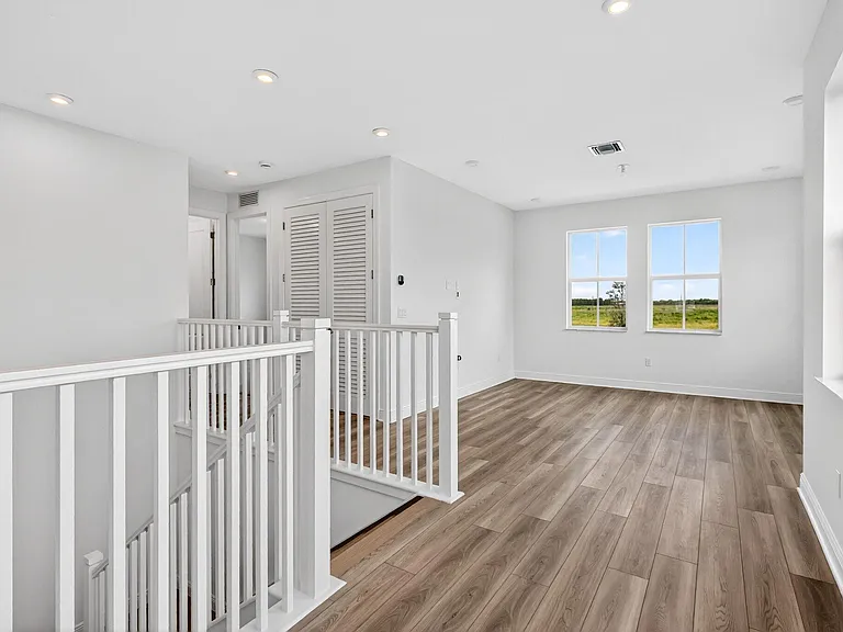 7932 SW Ann St — Photo 24