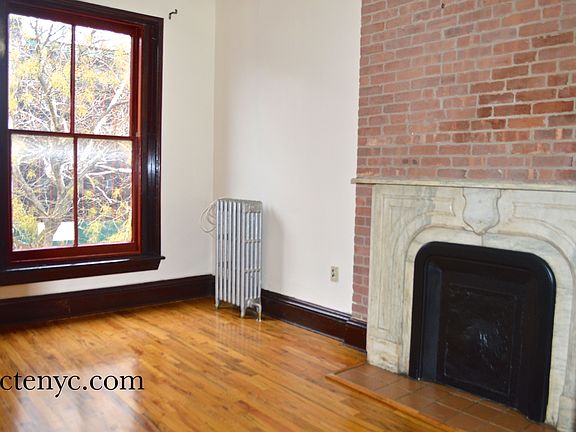 3rd image of 40 W 130th St APT 3