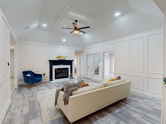 3rd image of 1010 Fairhaven Dr