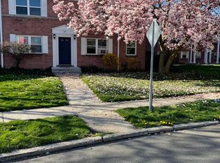 190 Seaton Rd APT 2, Stamford, CT 06902