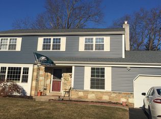 1016 Carousel Dr, Warminster, PA 18974