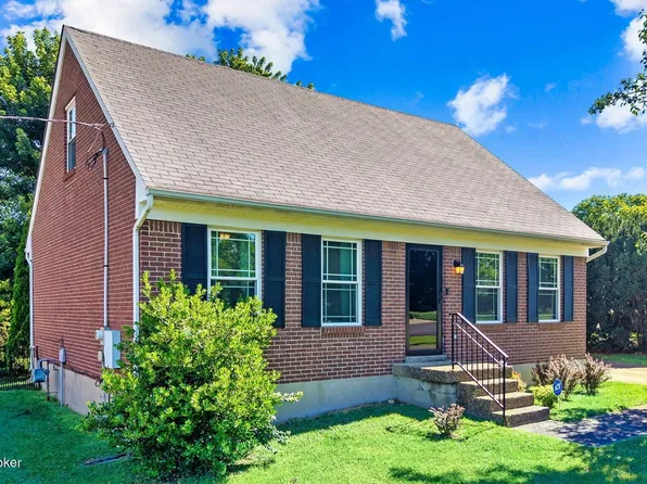 3821 Hillcross Dr, Louisville, KY 40229
