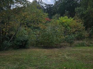15494 Chester Ln, Bowling Green, VA 22427