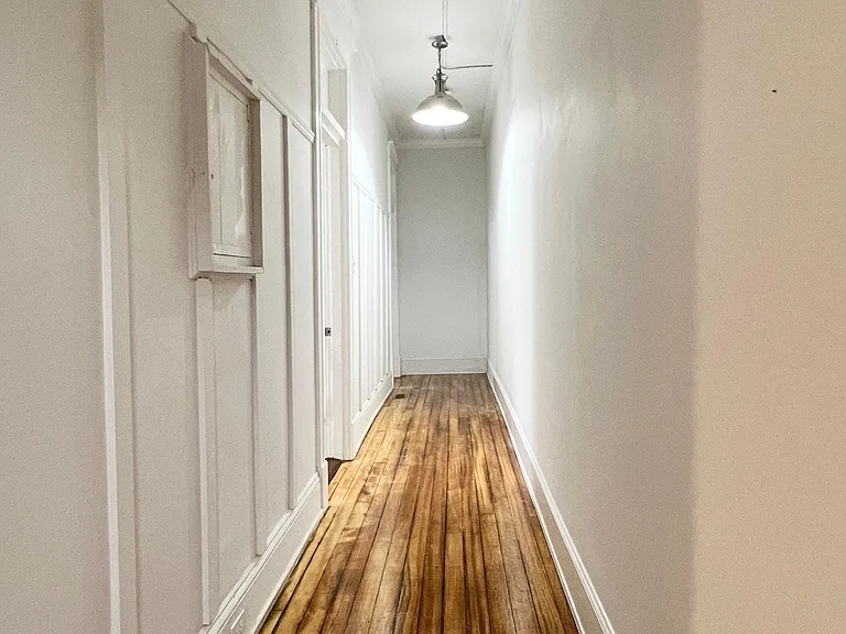 502 S Center St #C — Photo 8