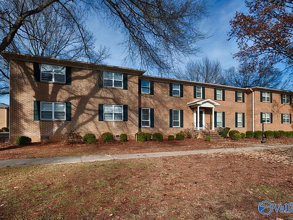 5th image of 1204 Willowbrook Dr SE APT C