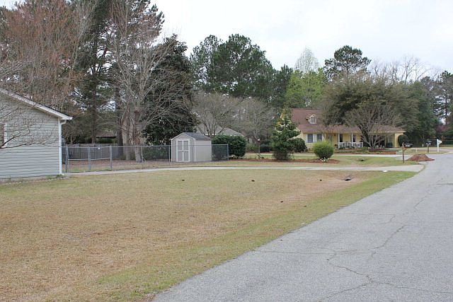 2nd image of 2616 Diana Cir