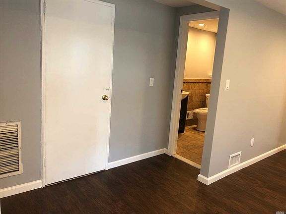 3rd image of 197 Villa Ave