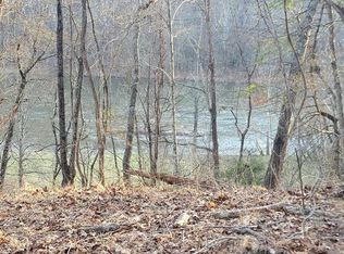 10 Pleasant Grove Rd, Independence, VA 24348