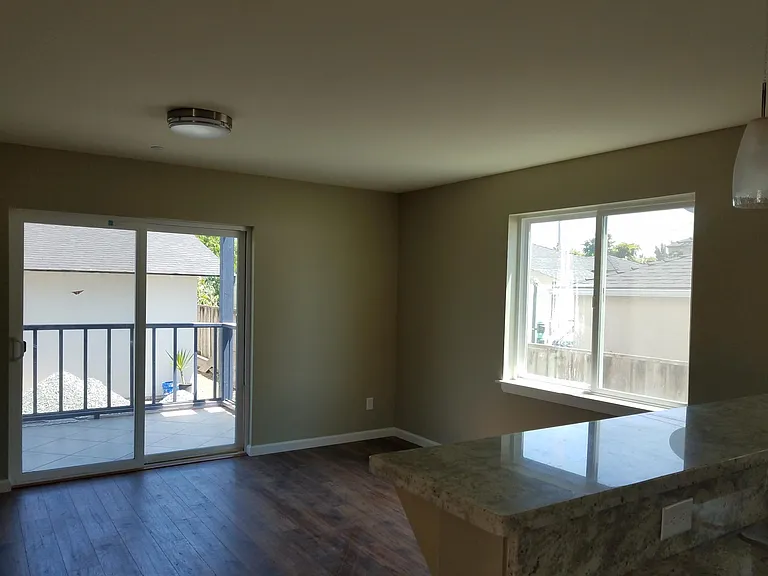 22368 S Garden Ave — Photo 3
