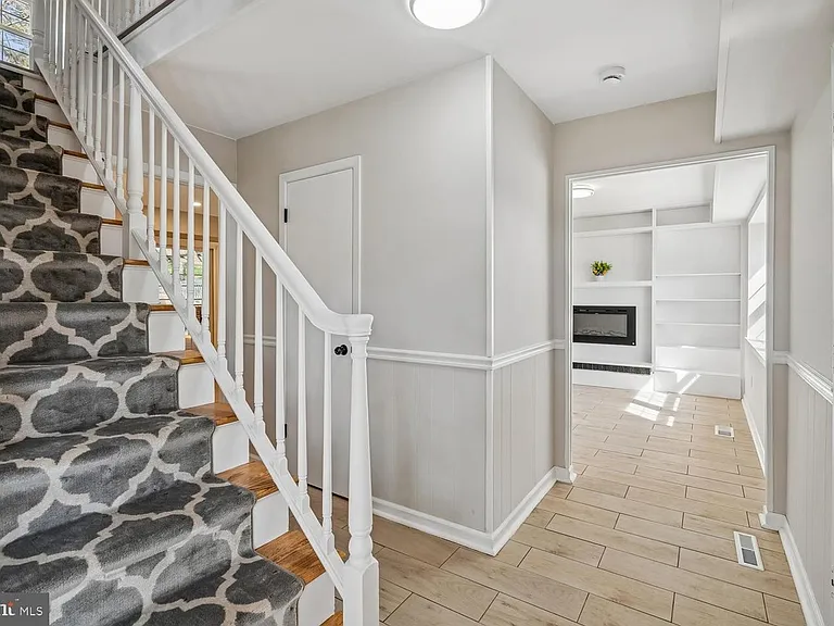 12200 Fleming Ln — Photo 3
