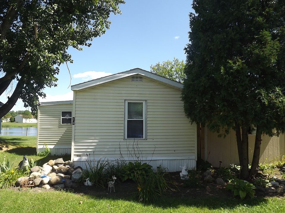 1st image of 14 Lakeside Ave