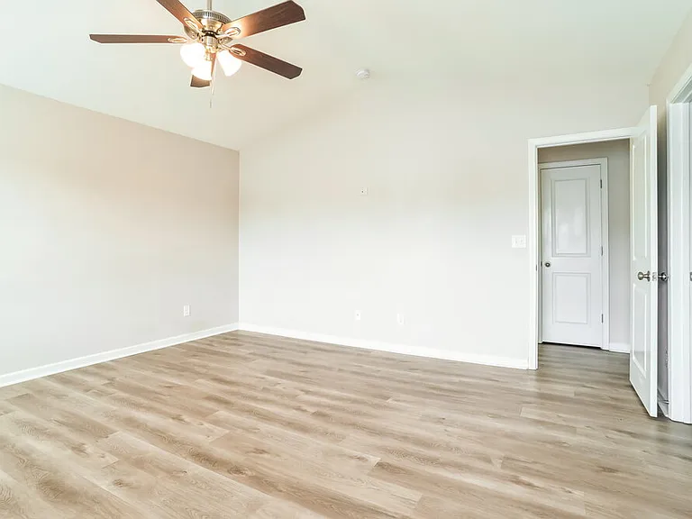 3031 Crabapple Ln — Photo 10