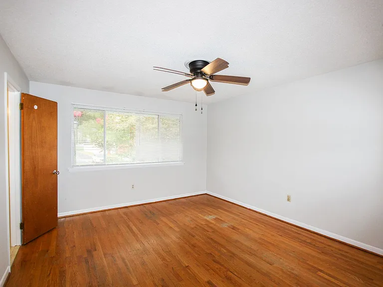 2351 Champion Ct — Photo 7