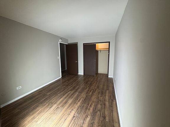 2nd image of 1933 N Green Ln N APT 1B