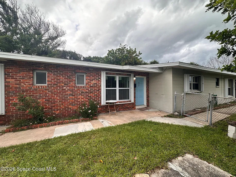 231 Woodland Ave #B