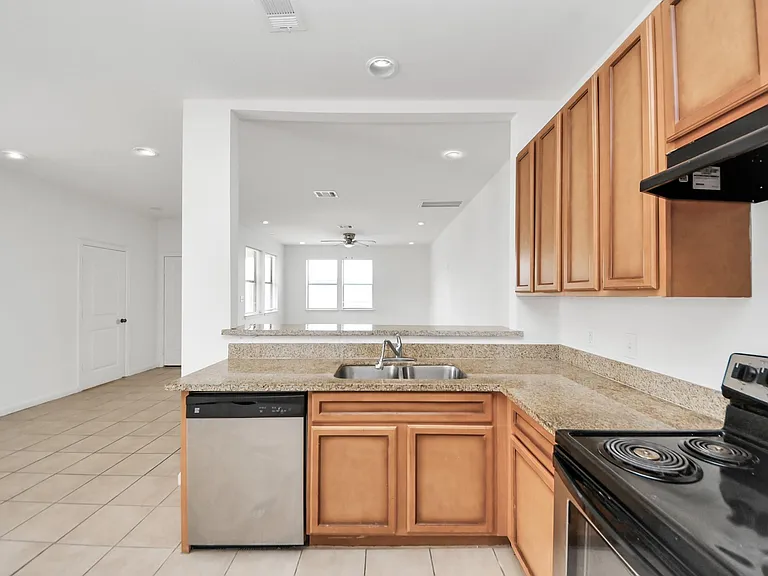 4327 Oak Ridge Dr #A — Photo 5