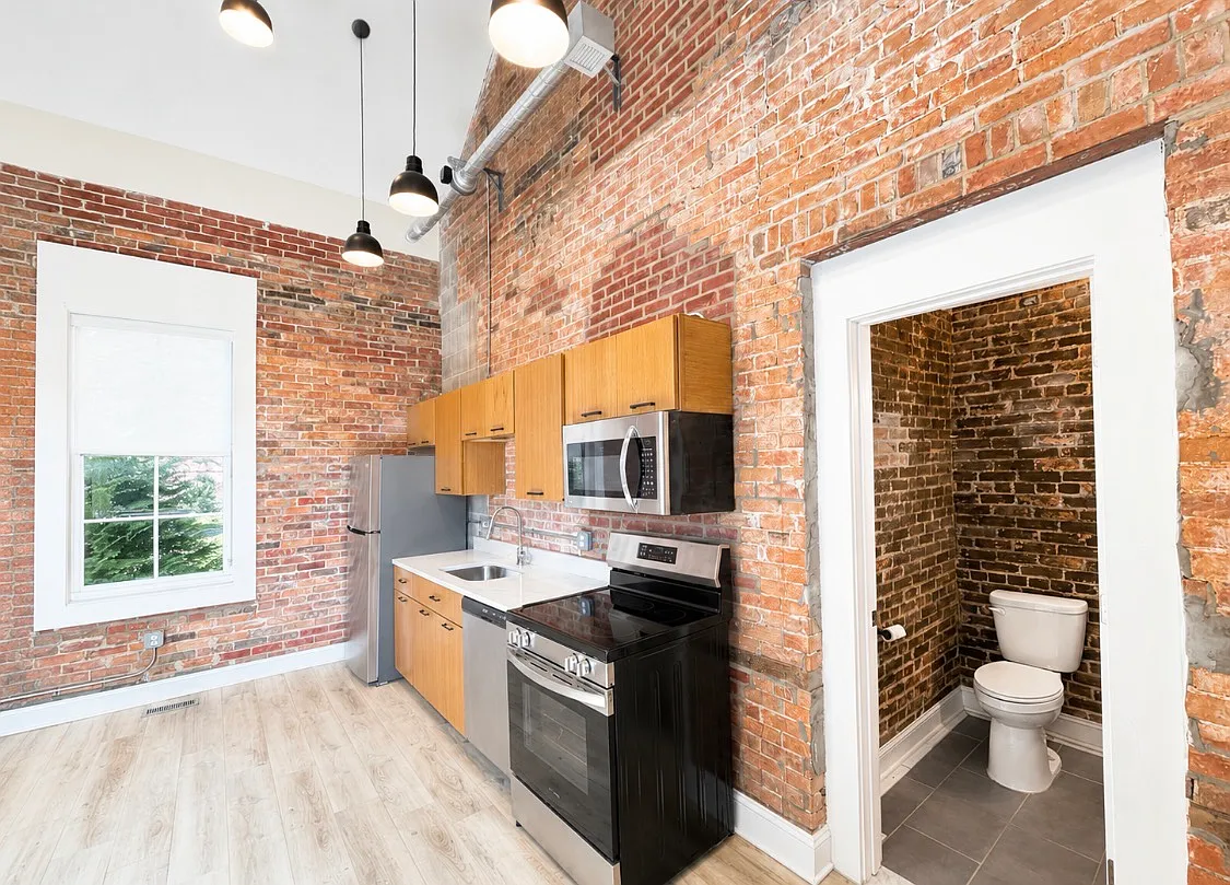 2 bed, 1.5 bath, 1200 sqft, $2,250 — Photo 4