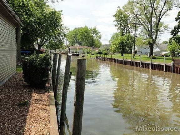 5th image of 48254 Harbor Dr