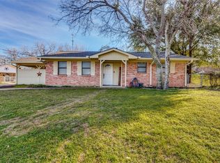 311 W Park Ave, Weatherford, TX 76086